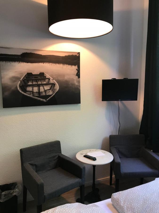 Apartment Am Wall Emden Bagian luar foto